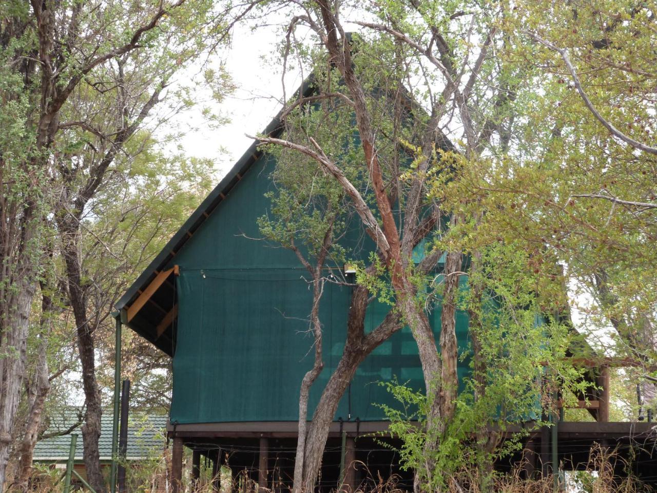 Woodlands Stop Over And Lodge Francistown Exterior photo